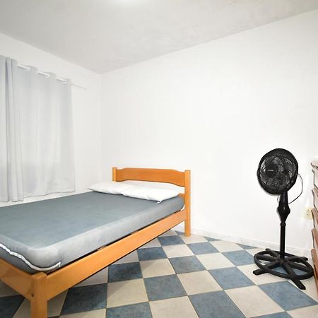Residencial Melfi 2 Apartamento Com Piscina ボンビーニャス エクステリア 写真